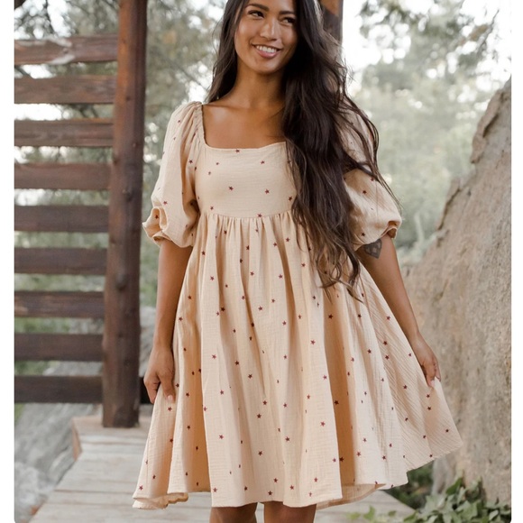 Rylee + Cru Dresses & Skirts - Rylee and Cru Naomi Dress Stars M NWT